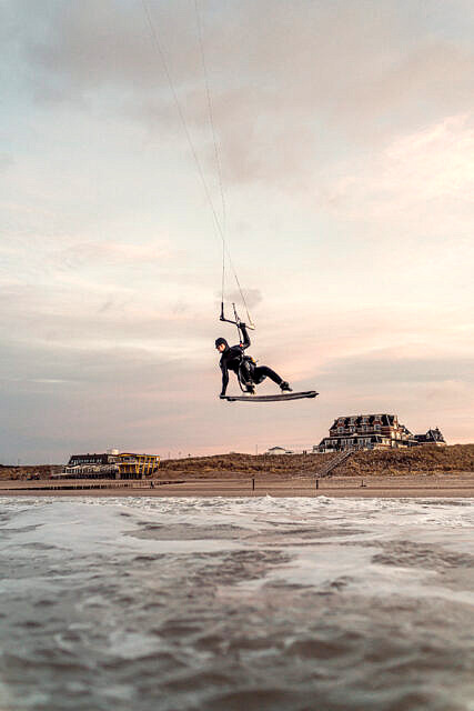 annelous-kitesurfen-domburg